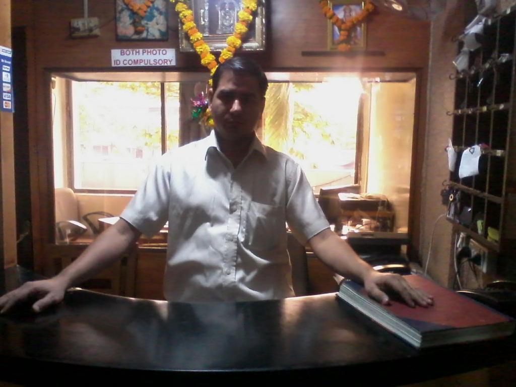 Hotel Jalaja Heritage Thane Buitenkant foto
