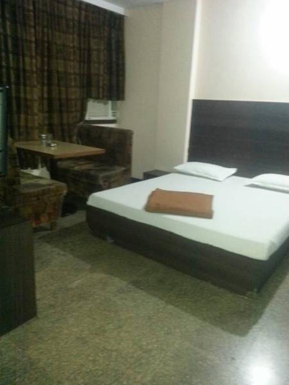 Hotel Jalaja Heritage Thane Buitenkant foto